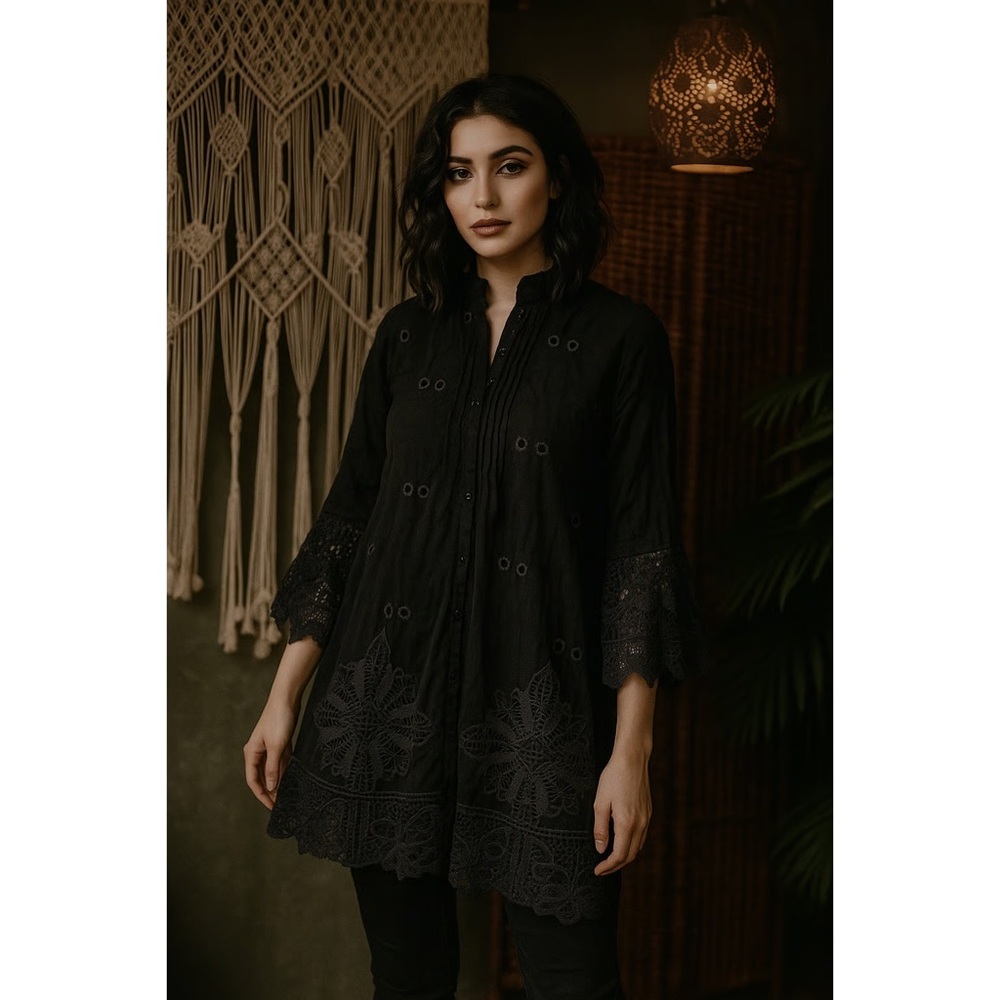 Johnny Was Wynne Scalloped Long Tunic Blouse Black Embroidered Size Small